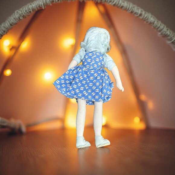 Vintage European Cloth & Vinyl Doll – Light Blue Hair, Sawdust-Stuffed Body – Fo - Picture 6 of 6